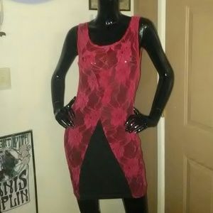 MOTEL RED LACE ON BLACK BODYCON DRESS-SIZE…